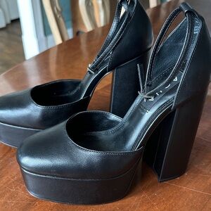 Aqua brand platform heels